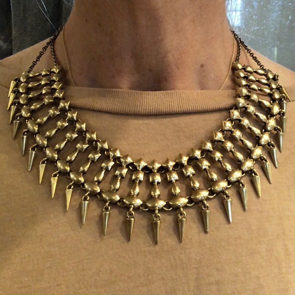 🍀Lucky Brand Brushed Gold Bib/Statement necklace